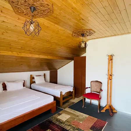 Guest house Denis House 1930 Gjirokaster